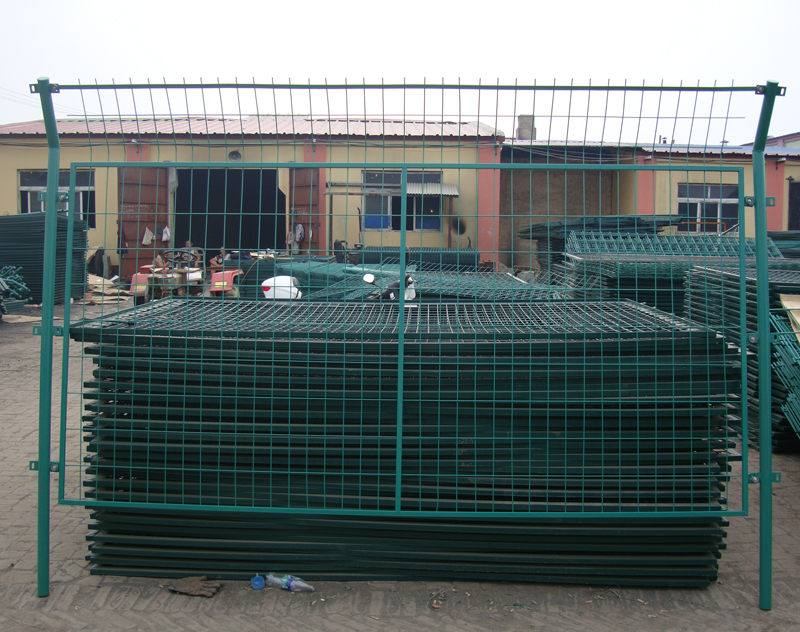 山東高速公路護欄網圖片2