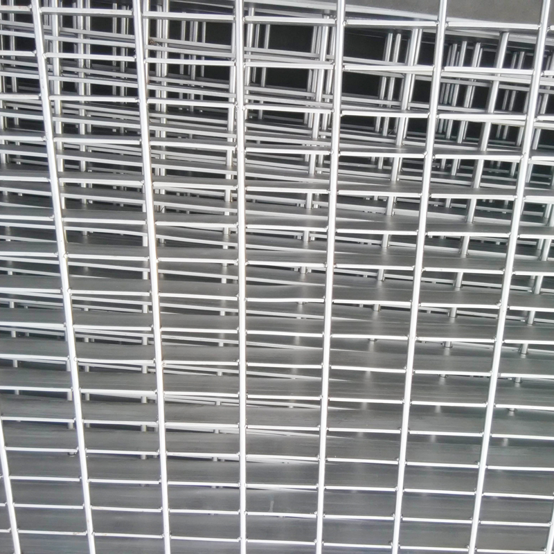 山東熱鍍鋅溝蓋板圖片2 山東熱鍍鋅溝蓋板圖片2