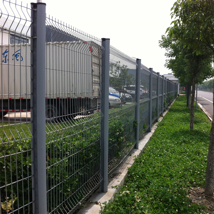 山東桃型柱護欄網圖片2 山東桃型柱護欄網圖片2