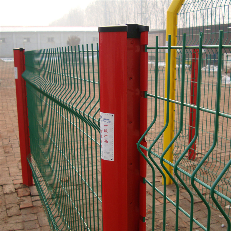 山東桃型柱護欄網圖片4