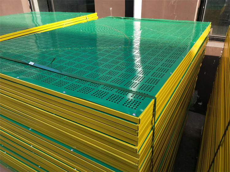 山東腳手架鋼防護(hù)網(wǎng)圖片3