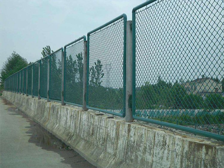 山東排球場圍欄網圖片2