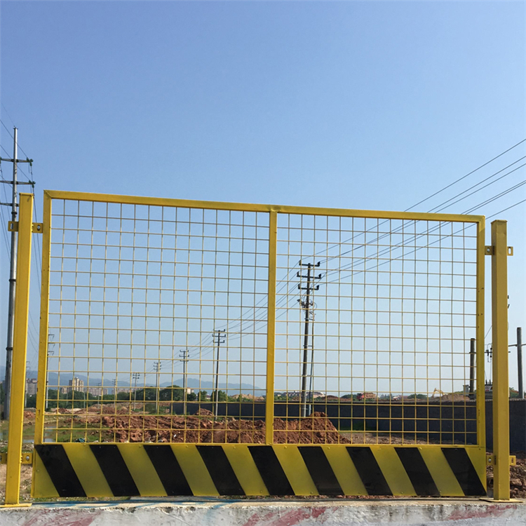 山東1.2mX2m基坑護欄圖片4