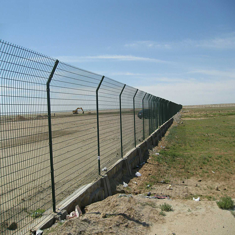 山東雙邊護(hù)欄網(wǎng)圖片2