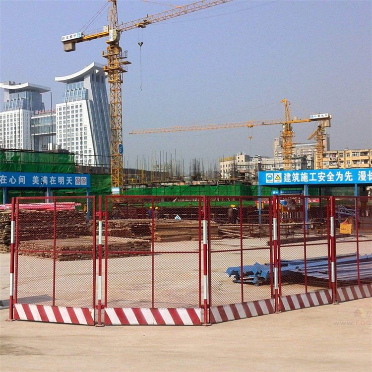 施工基坑護欄圖片2 施工基坑護欄圖片2