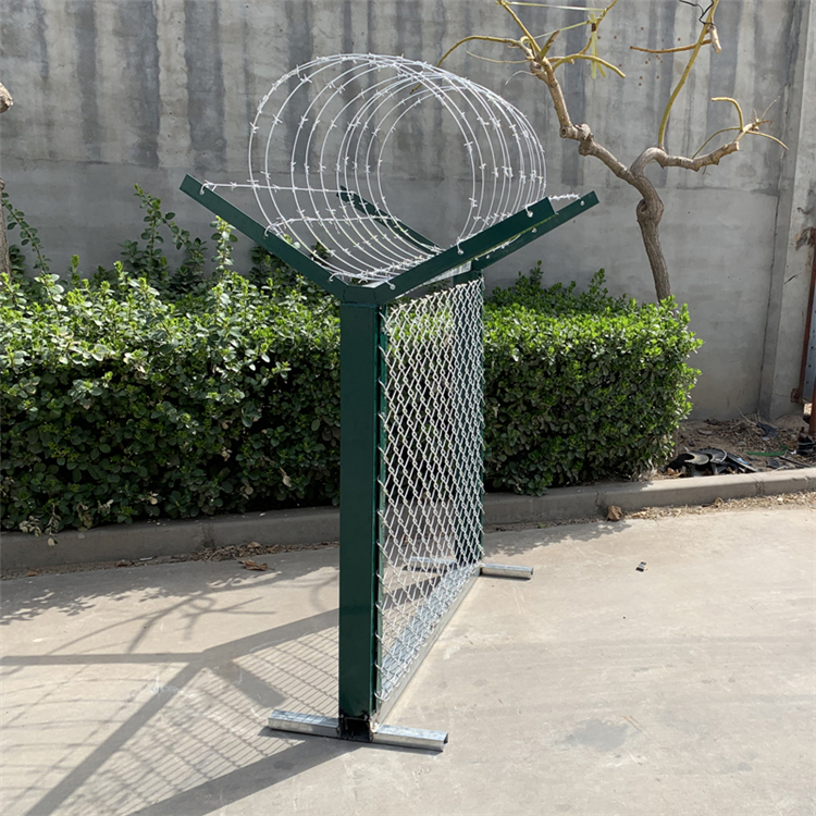 山東鋁包鋼機(jī)場圍界網(wǎng)