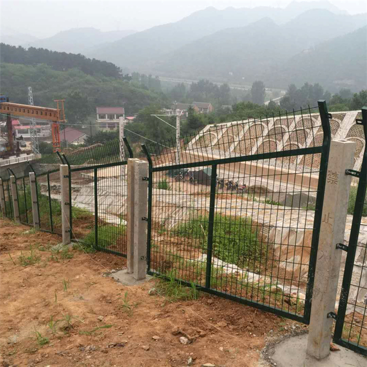 鐵路通線8001隔離柵圖片2 鐵路通線8001隔離柵圖片2