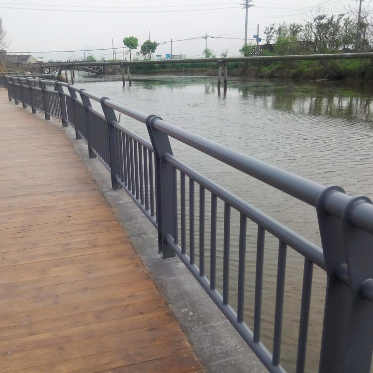 山東河道防護欄圖片2