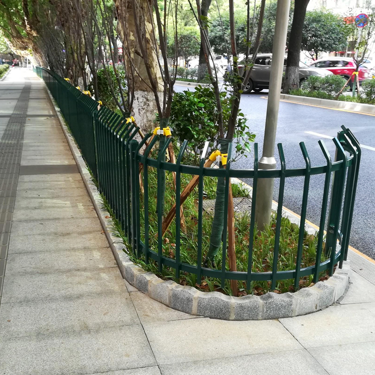 草坪防護護欄圖片3