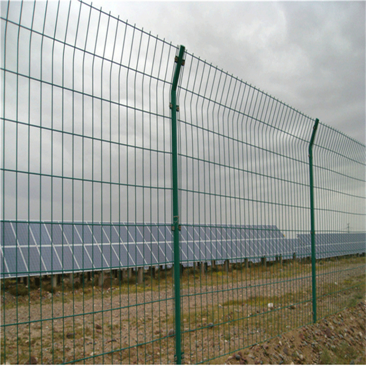 山東光伏區域圍欄網圖片3