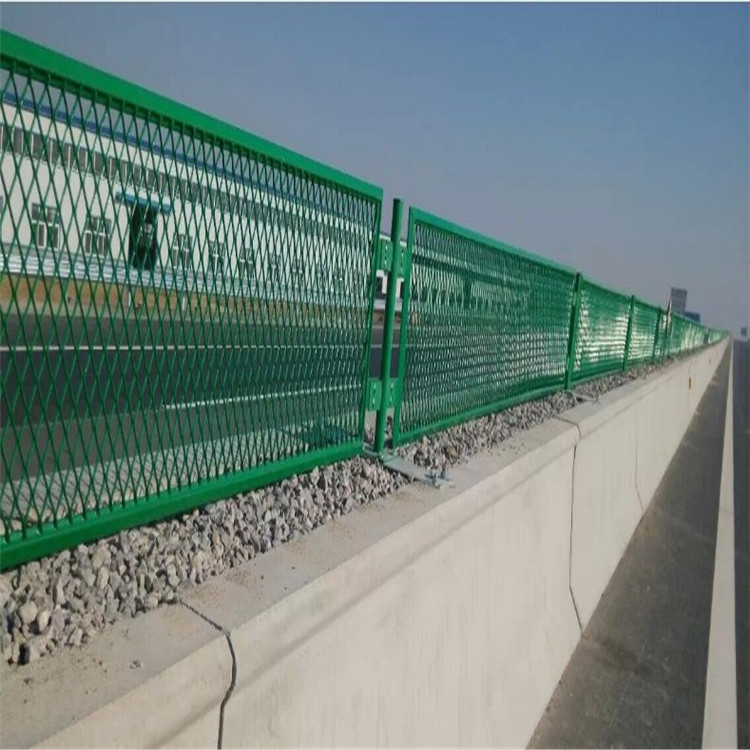 防眩網(wǎng)高速公路用圖片1 防眩網(wǎng)高速公路用圖片1