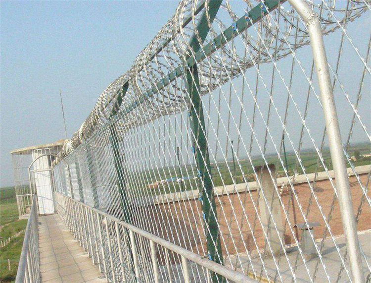 焊接菱形孔刀刺網圖片4