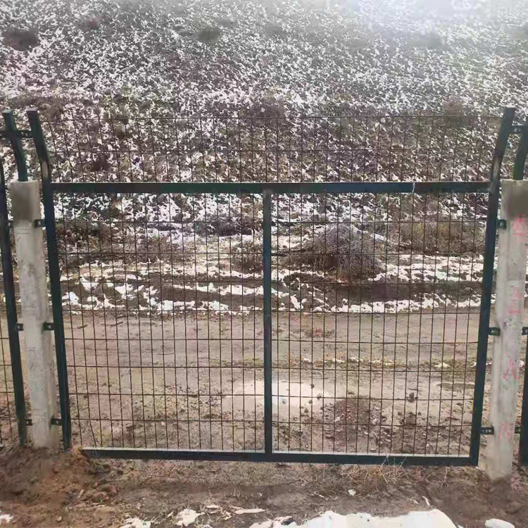 山東高鐵鐵絲網圍欄