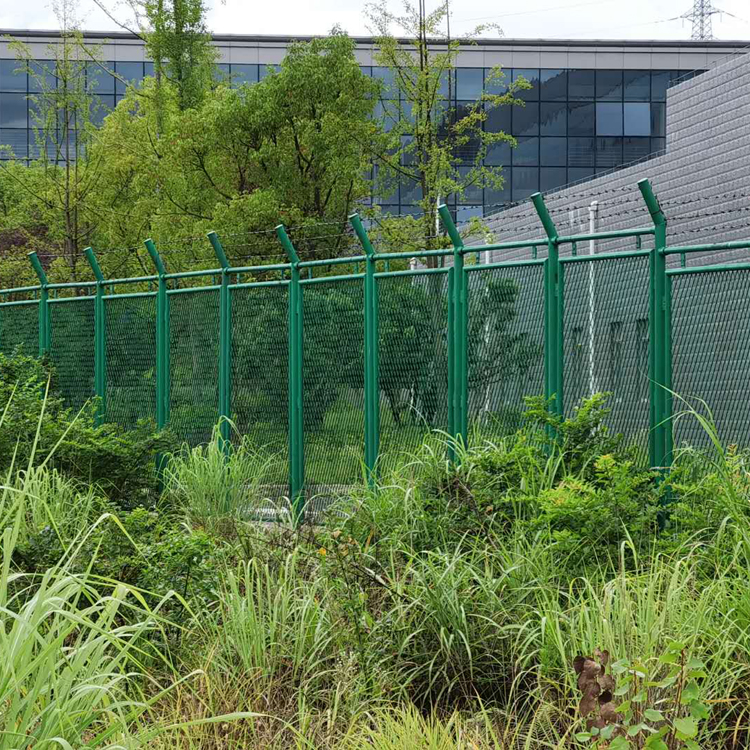 山東海關(guān)園區(qū)金屬圍欄網(wǎng)圖片3 山東海關(guān)園區(qū)金屬圍欄網(wǎng)圖片3