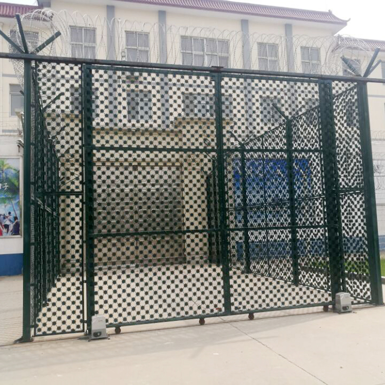 熱鍍鋅梅花刺隔離網圖片3 熱鍍鋅梅花刺隔離網圖片3