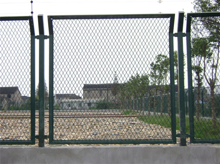 山東港口碼頭圍欄網圖片2