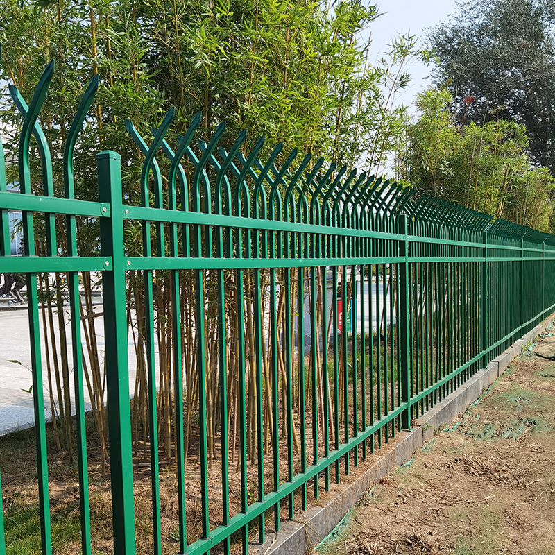 山東園區學校隔離防護圍墻圖片4