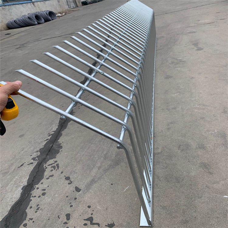 山東鐵路熱鍍鋅防爬刺加高網片廠家圖片4