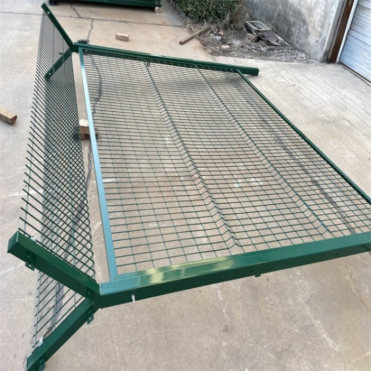 山東全國軍用機(jī)場隔離柵圍欄圖片展示圖片4