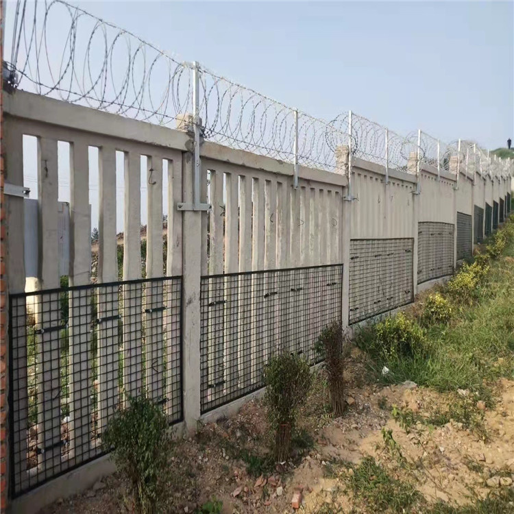 山東關于高鐵封閉式防護柵欄價格問題