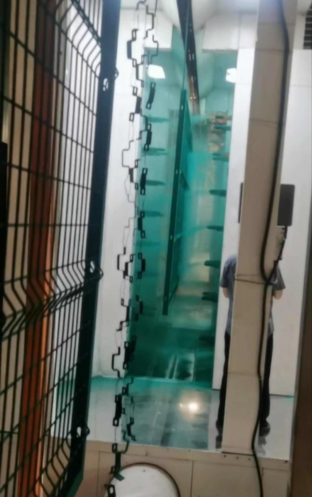 山東?機場隔離柵圍界網產品介紹