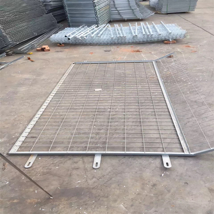 山東鐵路熱鍍鋅防爬刺價格差距巨大圖片6