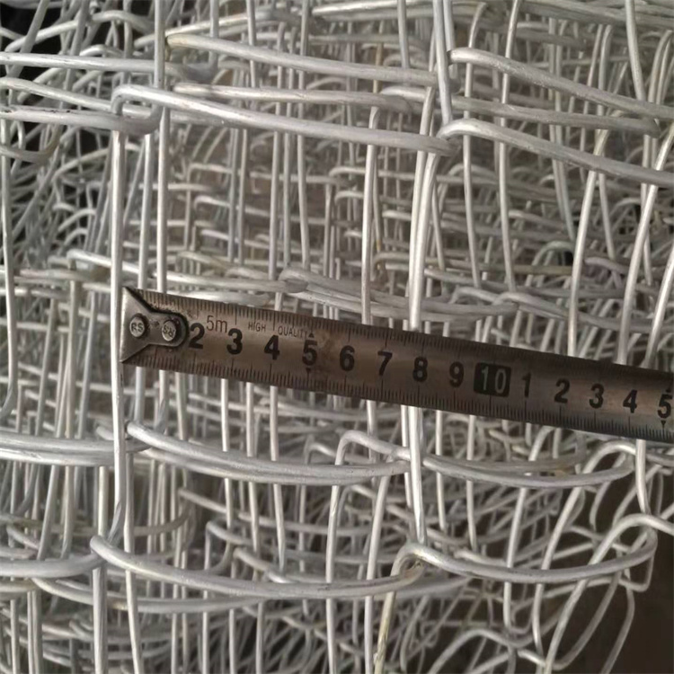 山東鋁包鋼機場圍欄網硬度分析