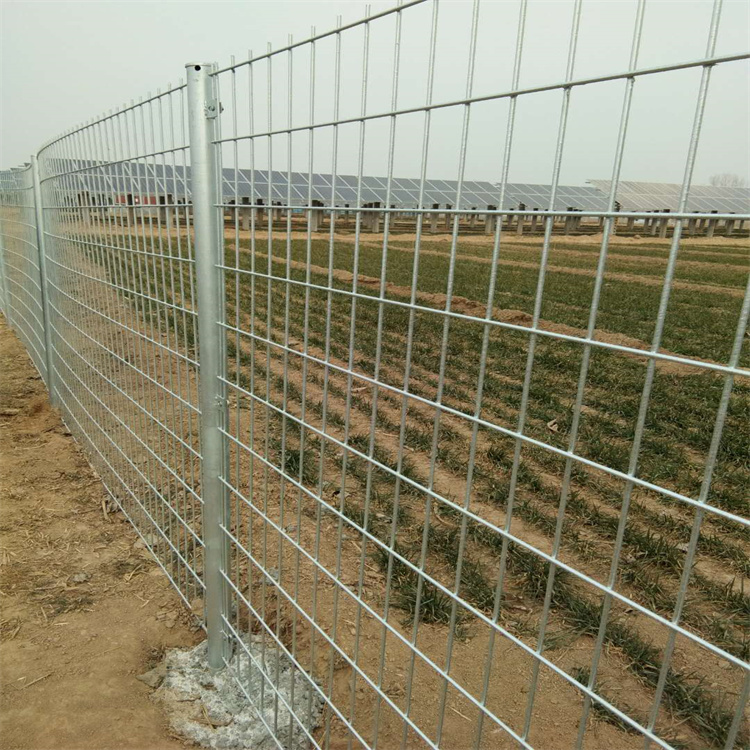 山東光伏區隔離網圍欄方案圖片5