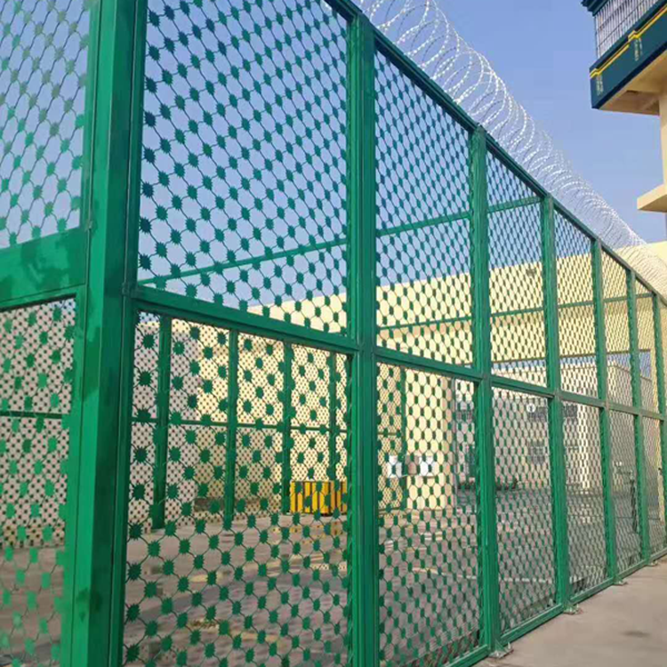 監獄梅花刺隔離網護欄技術交底圖片4