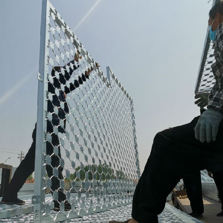 監獄梅花刺隔離網護欄技術交底圖片5