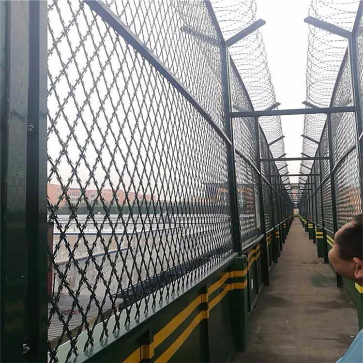 山東監獄焊接刀片隔離網不銹鋼刀刺圖片2