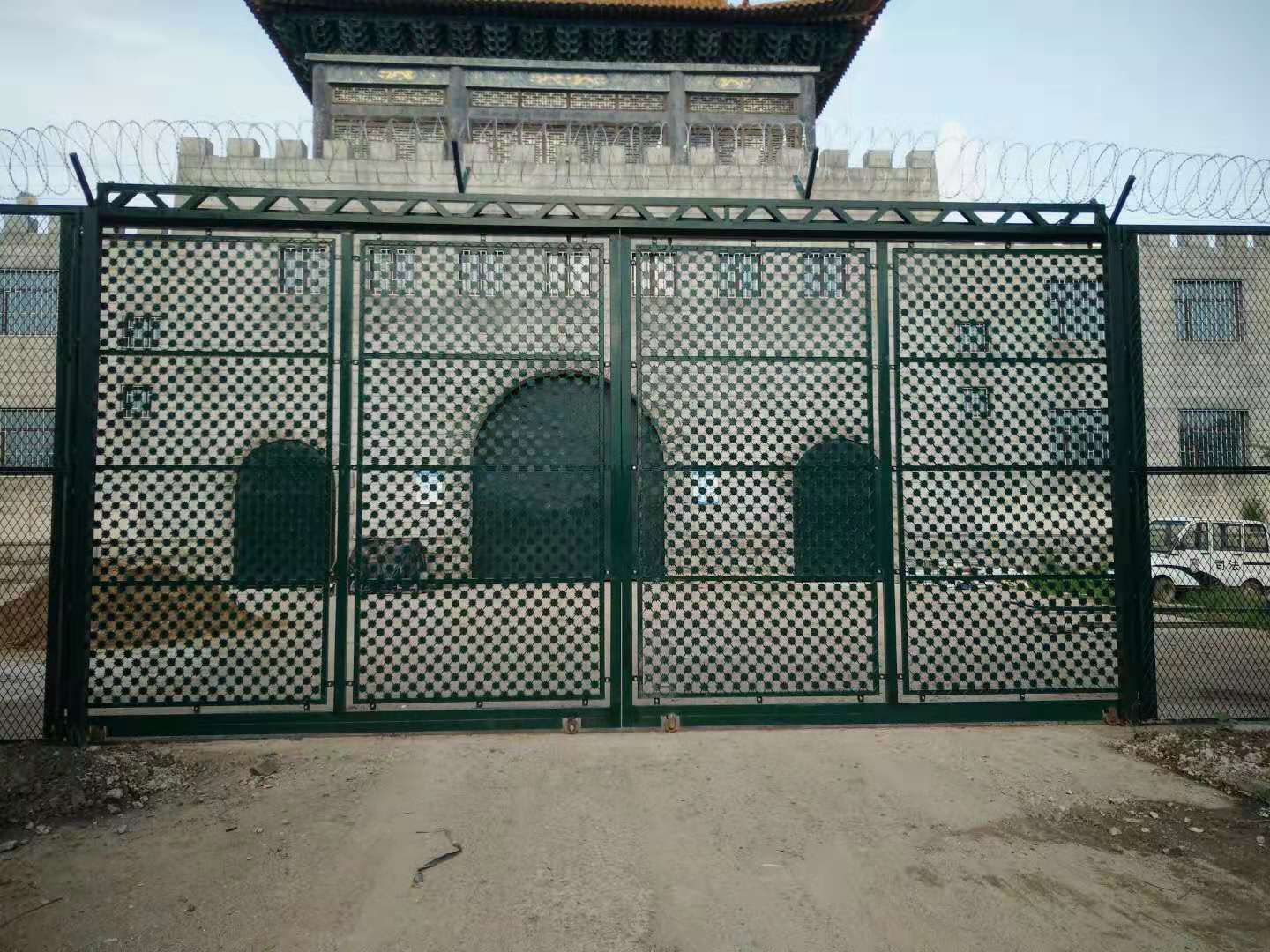 山東監獄焊接刀片隔離網不銹鋼刀刺圖片8