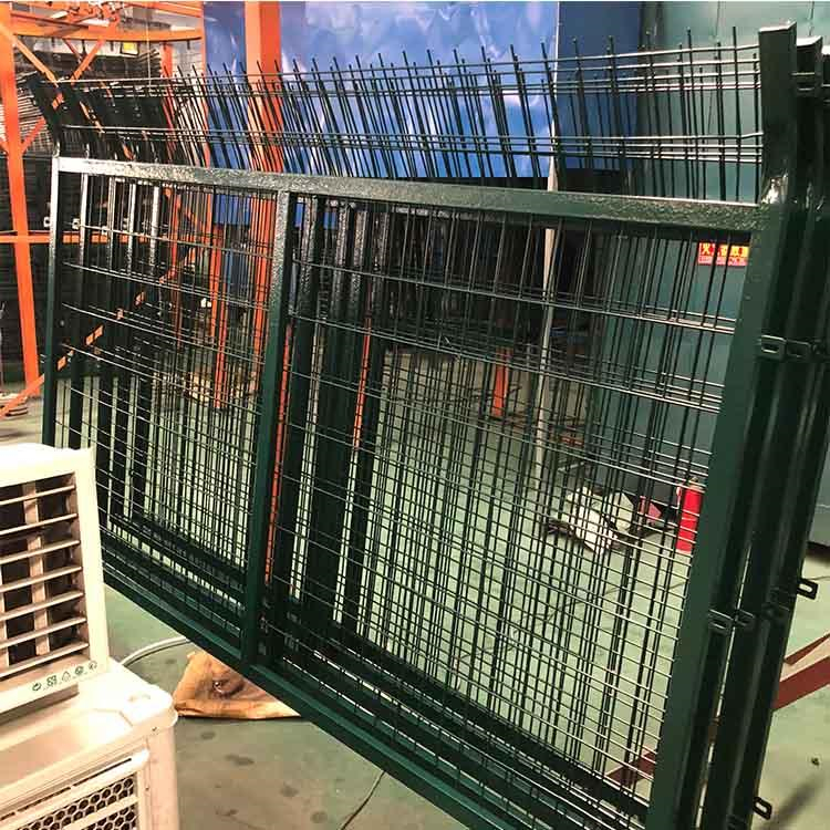 山東鐵路金屬柵欄網片圖片6 山東鐵路金屬柵欄網片圖片6